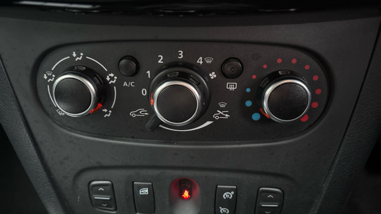 Dacia Sandero Stepway 0.9 TCe Techroad 5dr Petrol Hatchback